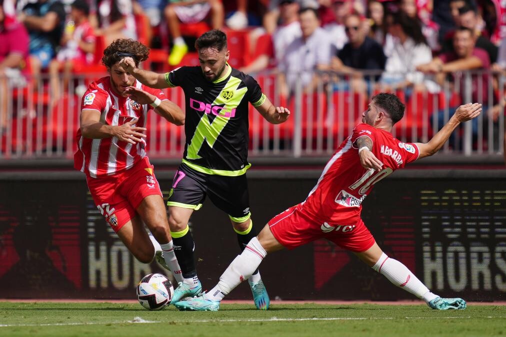 Nhận định tình hình nhân sự của hai CLB Almeria vs Rayo