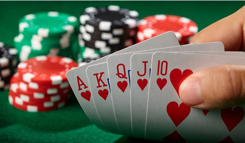 Duy trì tinh thần ổn định khi cá cược Poker tại Casino UK88